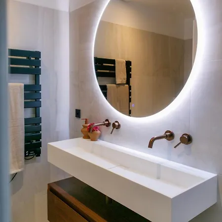 Apartment High-end In Pariss 8th Arrondissement